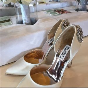 Badgley Mischka Ivory Bridal Pumps
